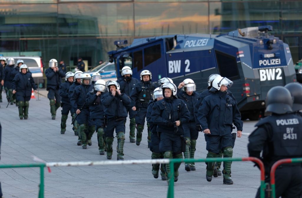 Die Wasserwerfer der Polizei kamen an der Stuttgarter Messe nicht zum Einsatz