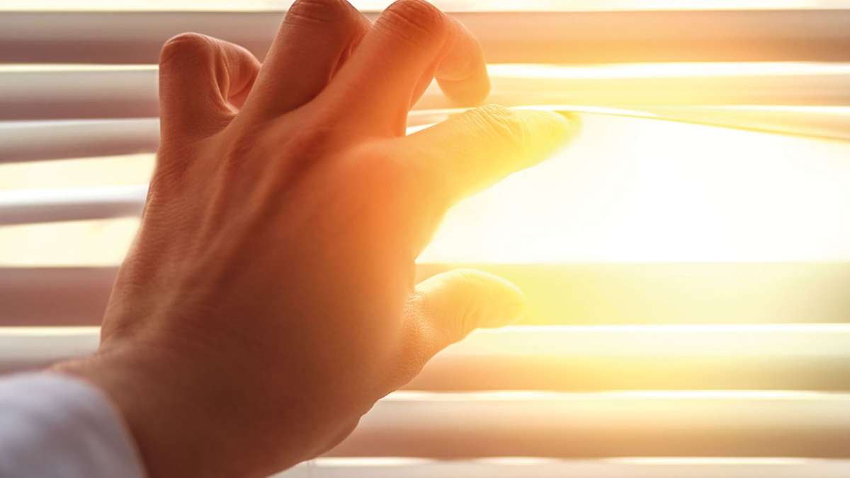 Hitze und Sonnenlicht am Arbeitsplatz: Krankmeldungen wegen Hitze  zuletzt stark gestiegen