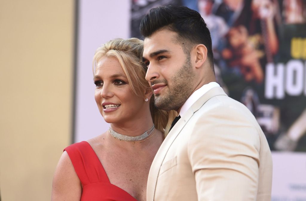 Britney Spears zeigte sich erstmals mit ihrem Freund Sam Asghari auf dem Roten Teppich.