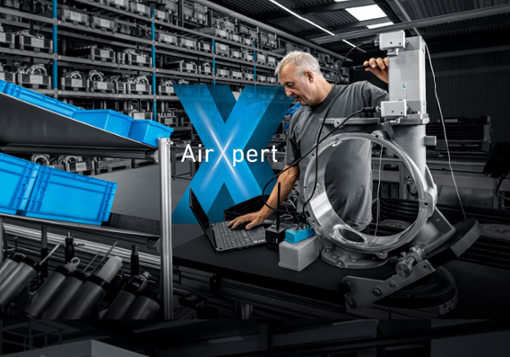 Als “AirXperten” entwickelt und realisiert Mader einzigartige und ganzheitliche Konzepte für Kunden, die dazu beitragen, Transparenz und Vergleichbarkeit der Nachhaltigkeit von Unternehmen zu schaffen.
