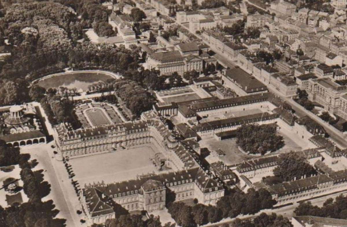 Luftaufnahmen mit Blick auf die königliche Landesbibliothek und ihrer Nachbarn in den 1930er Jahren.