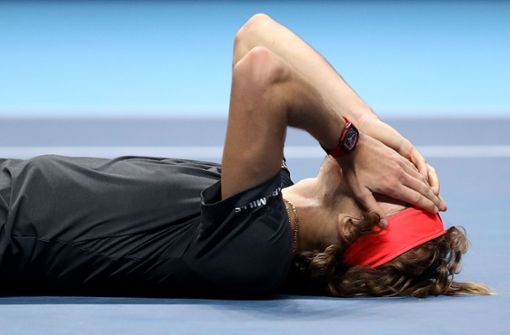 Überwältigt vom eigenen Erfolg: Alexander Zverev freut sich über den Finalsieg in London. Foto: Getty Images Europe