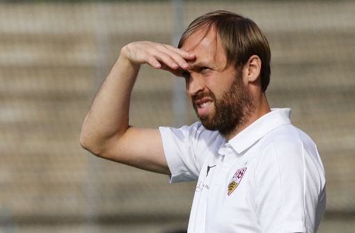 Andreas Hinkel ist Trainer des VfB II – wie lange noch? Foto: Pressefoto Baumann