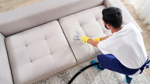 Sofa reinigen: Welches Gerät ist das beste?