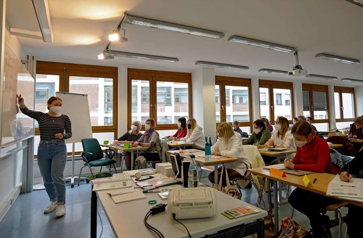 In einer Sprachschule in der Stadtmitte lernen Geflüchtete aus der Ukraine Deutsch. Foto: M/rta Popowska