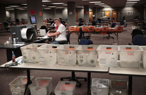 Trotz einer weitgehenden Auszählung der Stimmen verzögerte sich die Bekanntgabe des Ergebnisses in Wisconsin. Foto: AFP/SCOTT OLSON