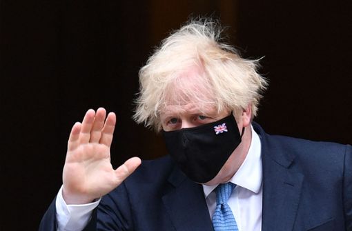 Boris Johnson will wegen eines Corona-Kontakts nun doch in Selbstisolation gehen. Foto: AFP/JUSTIN TALLIS