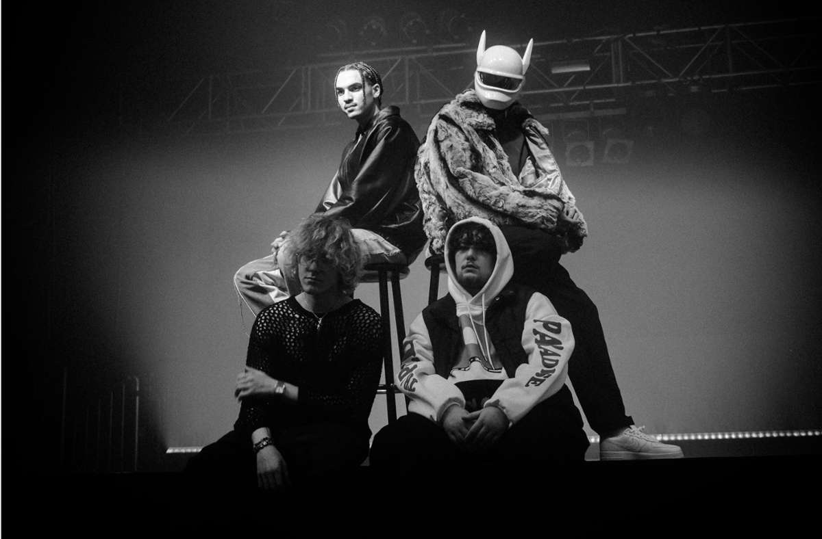 Haben eine gemeinsame Single veröffentlicht: Die Rapper Badchieff (links oben), Cro (rechts oben), Edo Saiya (links unten) und Majan (rechts unten). Foto: Jonathan Lichtenberg