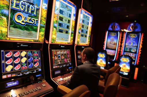 Die Casino-Angestellt bemerkte den Betrug zu spät (Symbolbild). Foto: dpa