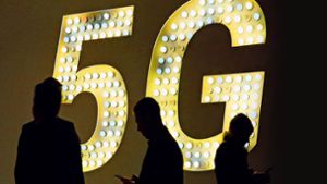 Das 5G-Netz soll eine Datenübertragung mit einer bis zu 100-mal höheren Geschwindigkeit ermöglichen – und das in Echtzeit. Foto: dpa