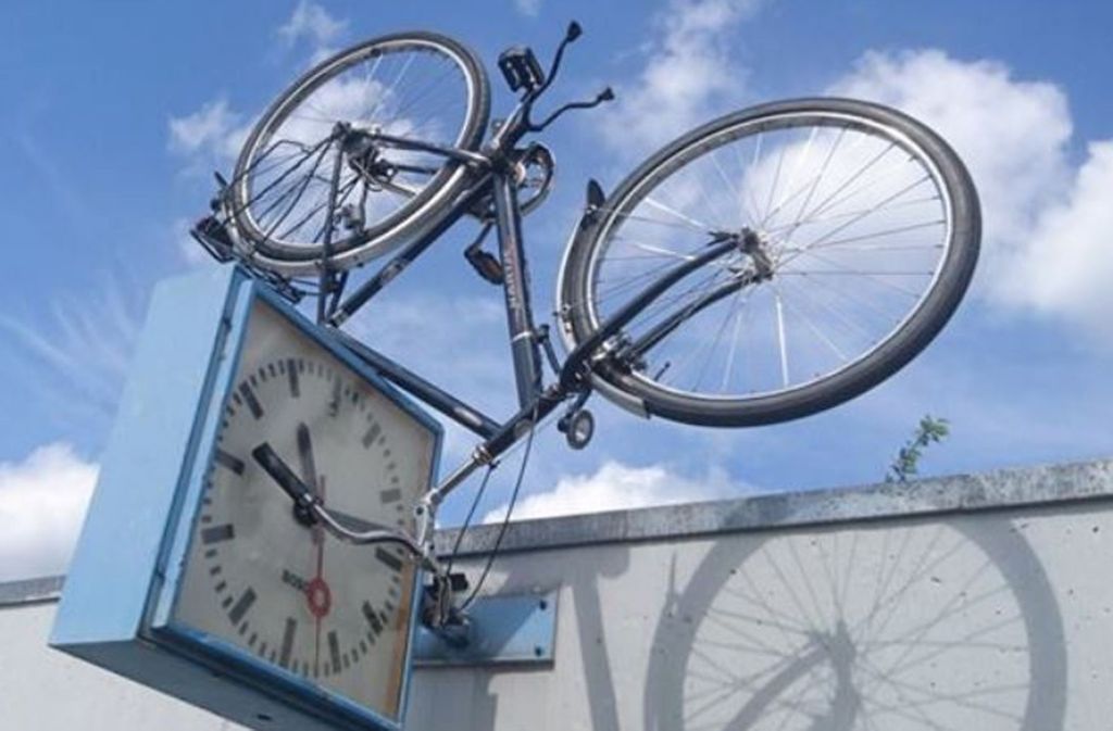 Ludwigsburg Polizei entdeckt Fahrrad an ungewöhnlicher