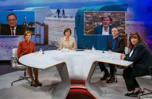 Die Runde bei Maybrit Illner (Mitte) zum Thema Reisen 2020. Foto: ZDF/Svea Pietschmann