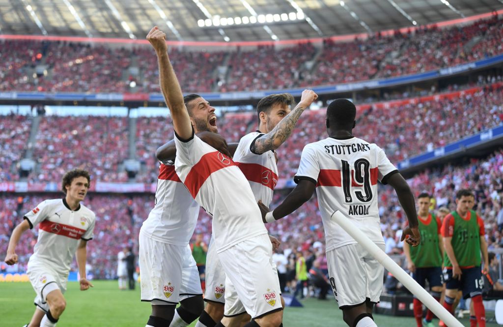 Das bislang letzte Duell, der letzte VfB-Sieg: Am 34. Spieltag der Saison 2017/2018 demütigten die Schwaben den bereits als Meister feststehenden FC Bayern München mit 4:1 - ein unvergesslicher Tag für die Fans der Schwaben.