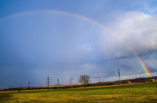 Regenbogen wie diese sind am Montag in Stuttgart und Region zu bewundern gewesen. Foto: 7aktuell.de/Fabian Geier