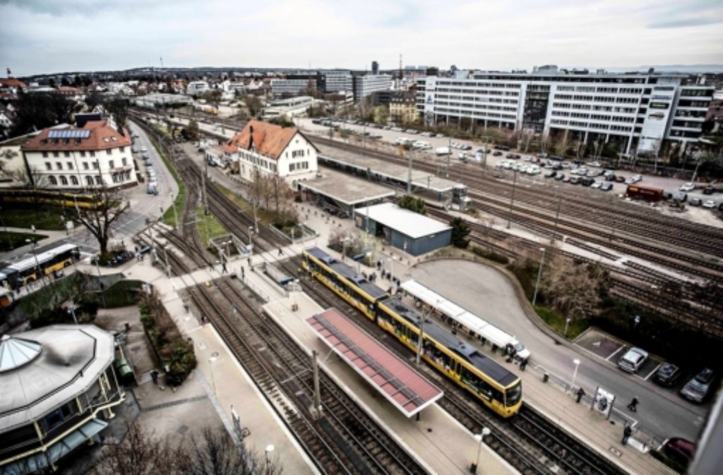 Wichtiger Haltepunkt mit Ausbaupotenzial: der Bahnhof in Vaihingen Foto: Leif Piechowski