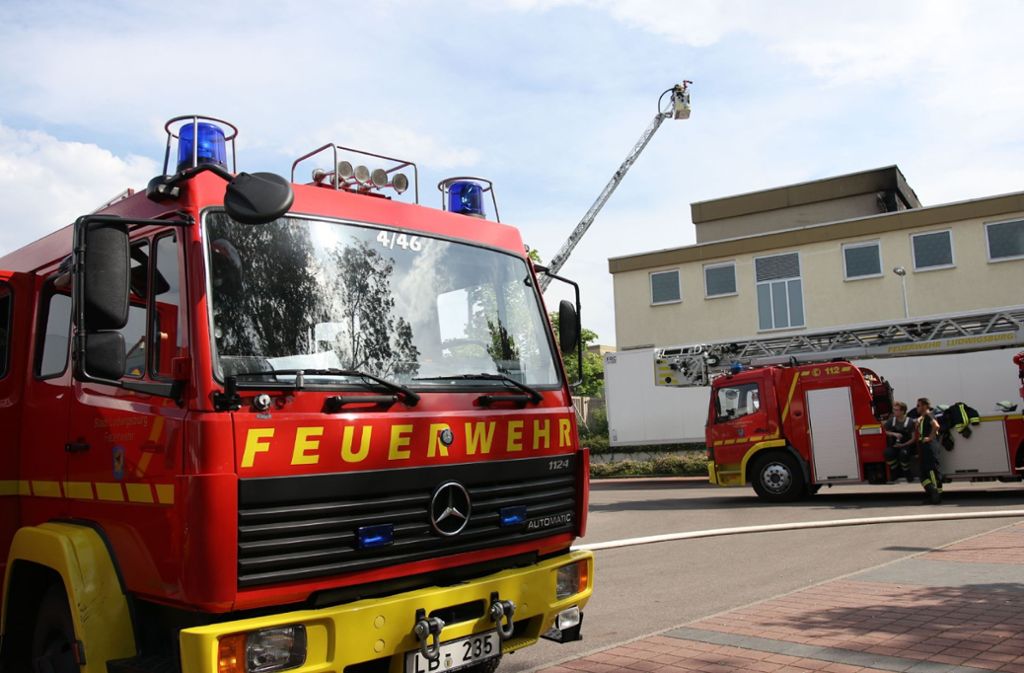 Die Feuerwehr Ludwigsburg wurde am Donnerstag zu einem Brand in einem Umspannwerk gerufen.