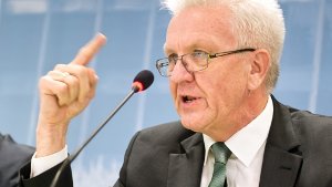 Ministerpräsident Kretschmann findet die Debatte „abstrus“, ob der Islam dazugehört Foto: dpa