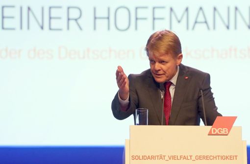 DGB-Chef Reiner Hoffmann will mit gerechteren Verhältnissen auch die AfD bekämpfen. Foto: dpa