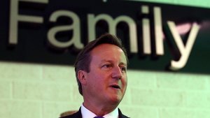 David Cameron und andere britische Parteichefs haben in Schottland für das Vereinigte Königreich geworben.  Foto: dpa