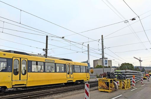 Die neuen Gleise liegen schon bereit. Foto: Jürgen Brand