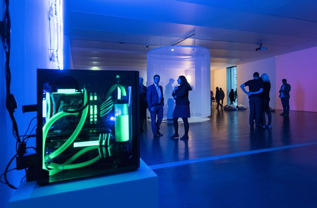 In der Ausstellung „Mixed Realities“ im Kunstmuseum Stuttgart werden bis zum 26. August virtuelle und reale Welten in der Kunst gezeigt.