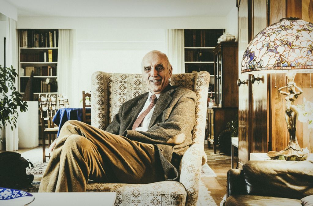 „Je älter mein Vater wurde, desto harmonischer wurde es zwischen uns“: der 76-jährige Peter Kiesinger in seinem Wohnzimmer im badischen Ittersbach.