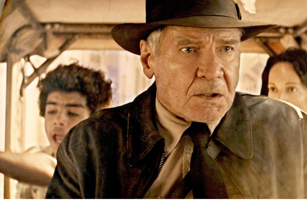 Teddy (Ethann Isidore), Indiana Jones (Harrison Ford) und Helena (Phoebe Waller-Bridge, v. l.) ) in „Indiana Jones und das Rad des Schicksals“.