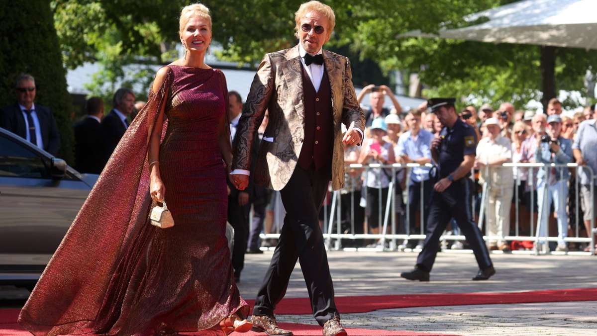 Richard-Wagner-Festspiele in Bayreuth: Die ersten Prominenten betreten den roten Teppich