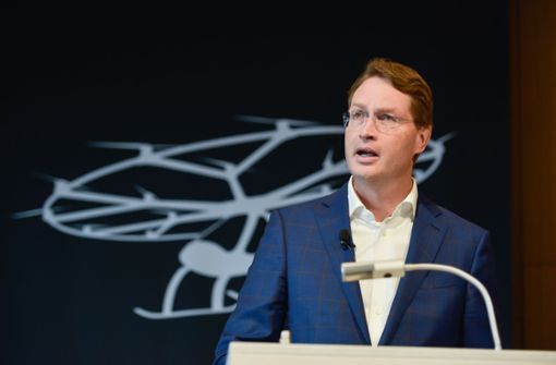 Die acht Daimler-Vorstandsmitglieder einschließlich Konzernchef Ola Källenius geben den Führungskräften eine Mitschuld an der Lage des Unternehmens. Foto: Lichtgut/Max Kovalenko