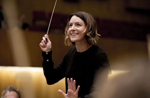 „Stuttgart goes live“ bringt das Debüt von Alondra de la Parra als Dirigentin des  Staatsorchester Foto:  