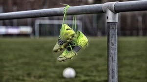 Die Amateure dürfen weiterhin nicht auf den Fußballplatz. Foto: Avanti/Avanti/Ralf Poller