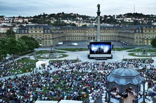 Die Großleinwand auf  dem Schlossplatz macht das Trickfilmfest zum Stadterlebnis Foto: Stuttgart Tourist