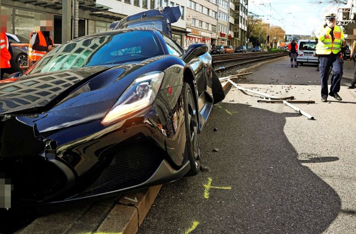 Supersportwagen-Unfall in Stuttgart-Mitte: Nach Unfall geflüchtet – war der Maserati-Fahrer auf Drogen?