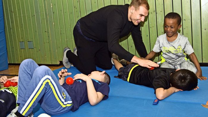 Holger Badstuber macht Schulkinder fit