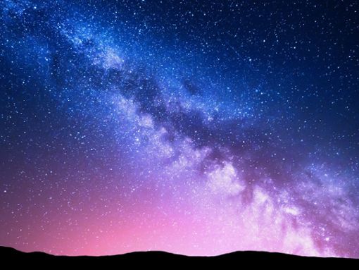 Allein die Milchstraße beheimatet Milliarden von Sternen. Foto: Denis Belitsky/Shutterstock.com