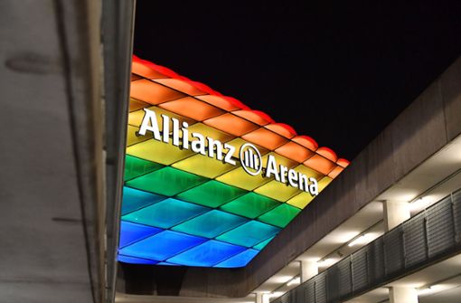 Die Entscheidung der Uefa zur Allianz-Arena in Regenbogenfarben wird heftig diskutiert. Foto: imago images/Sven Simon/Frank Hoermann