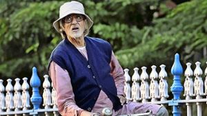 Amitabh Bachchan als manipulativer Hypochonder in „Piku“ Foto: Festival