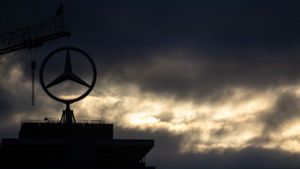 Daimler lehnte am Sonntagabend eine Stellungnahme zu dem Bericht ab. Foto: dpa/Sebastian Gollnow