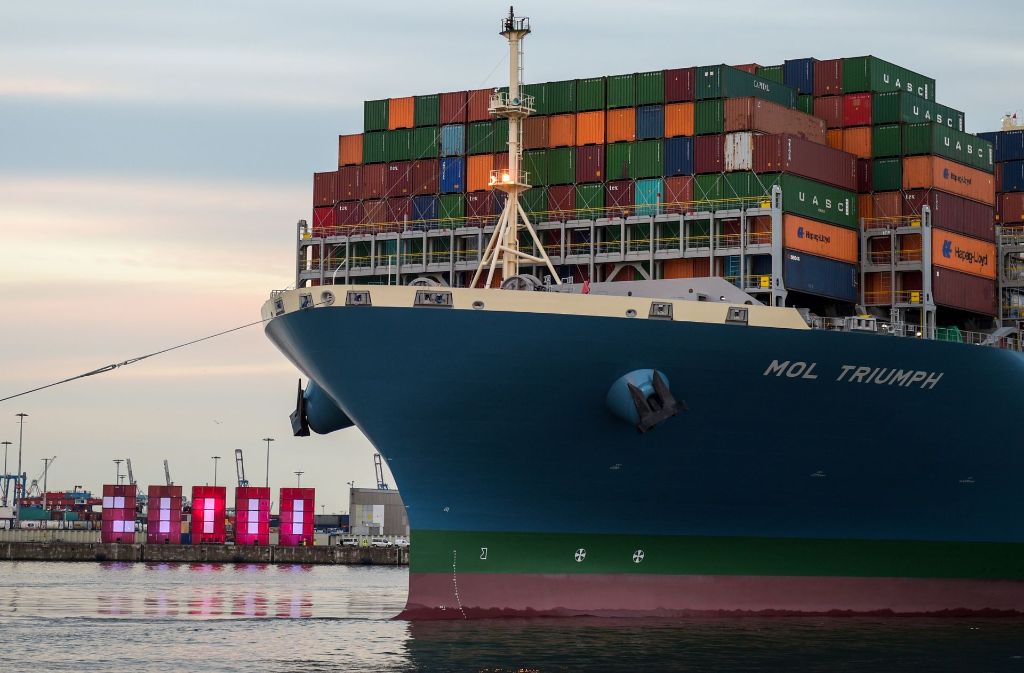 Das Containerschiff „MOL Triumph“ ist eines der größten Schiffe der Welt.