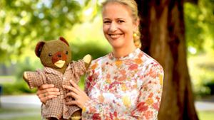 Heiß geliebt und weit gereist ist der Teddybär von Sara Hörr. Foto: Lg/Kovalenko