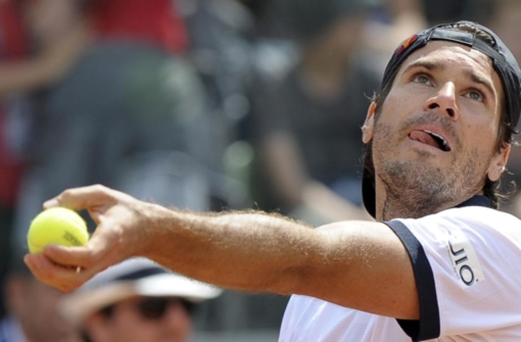 Aufschlag Tommy Haas: Der 36 Jahre alte Tennisprofi will’s nach seiner Schulter-Op nochmal wissen Foto: dpa