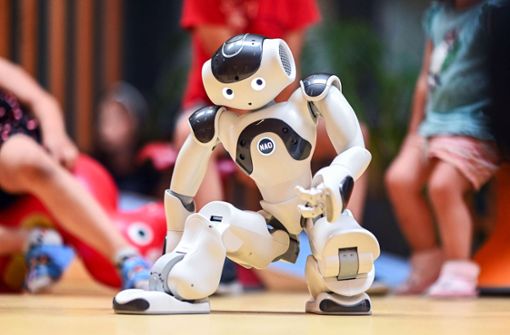 Nicht nur für solche humanoiden Roboter braucht es KI. Foto: dpa/Uli Deck