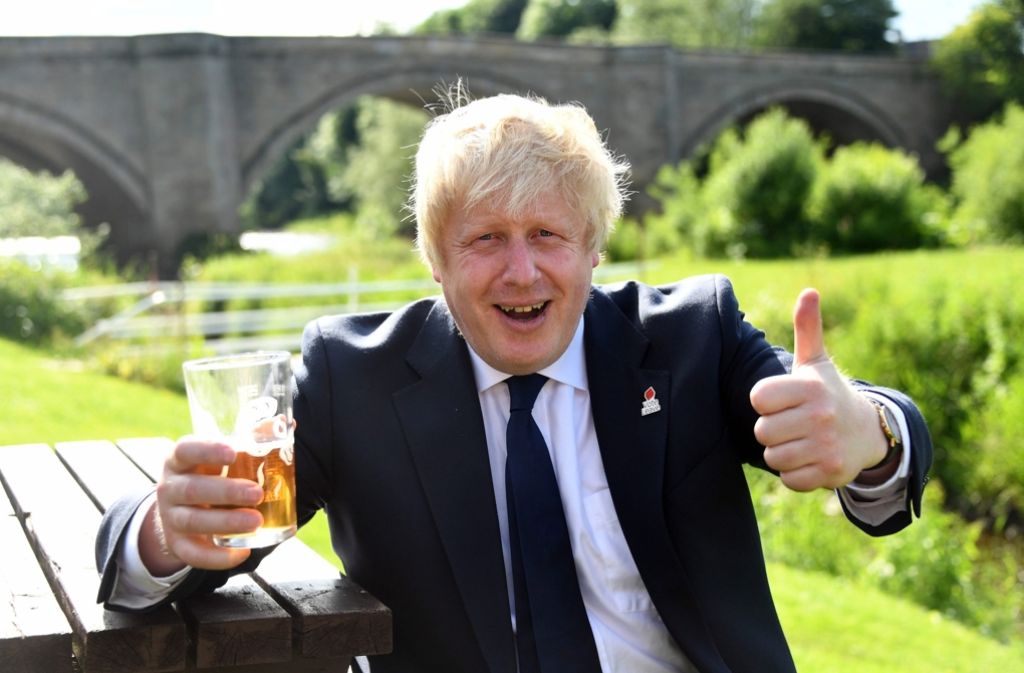 Kennen Sie diesen Haarschnitt? Ja klar, er gehört Boris Johnson, Ex-Bürgermeister von London, konservativer Brexit-Terminator und Albtraum eines jeden Figaros.