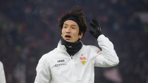 Genki Haraguchi wird beim VfB Stuttgart geschätzt. Allerdings kommt der Japaner so gut wie nicht zum Einsatz. In unserer Bildergalerie schauen wir auf den VfB-Kader und die Vertragslaufzeiten der Profis. Foto: Baumann/Hansjürgen Britsch
