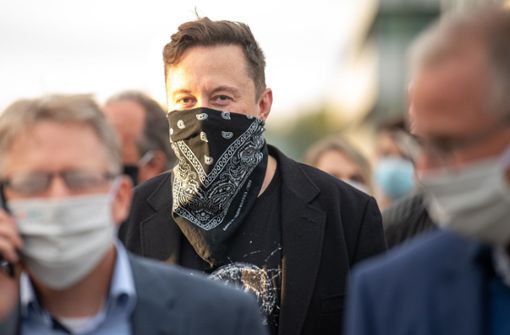 Elon Musk am Montag beim Curevac-Besuch in Baden-Württemberg Foto: dpa/Sebastian Gollnow