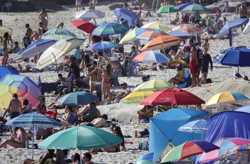 Corona am Strand? In den europäischen Urlaubsländern ist das Risiko weitgehend  überschaubar. Foto: dpa/K.C. Alfred