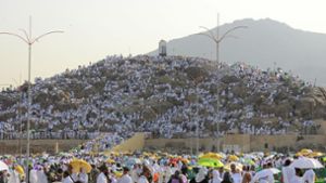 Zwei Millionen Muslime pilgern zum Berg Arafat