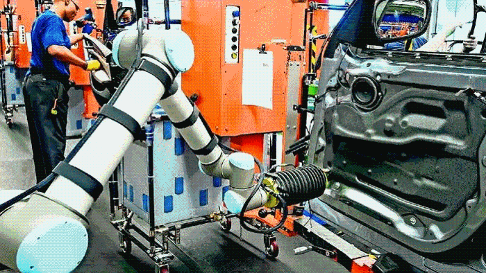 Gemeinsam: Mensch und Roboter