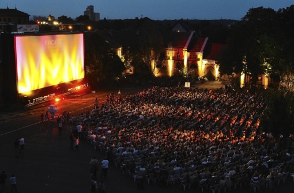 200 Quadratmeter Leinwand und 2700 Sitzplätze – das Sommernachts-Open-Air im Hof der Ludwigsburger Karlskaserne. Welche Filme in welchen Kinos laufen, erfahren Sie in unserer Bildergalerie.