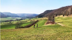 Wanderer im Fischbachtal, zwischen Gairenbuckel und Reichenbach im Täle. Foto: /Panitz